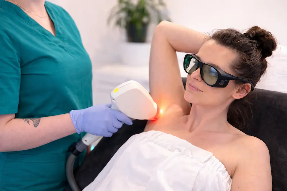 Porównanie laserów diodowego, aleksandrytowego i Nd:YAG — BodyMed Group